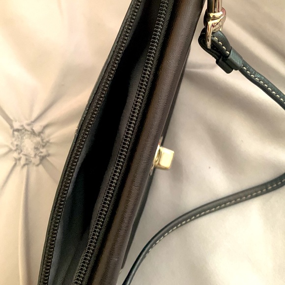 Wristlet - Picture 4 of 4